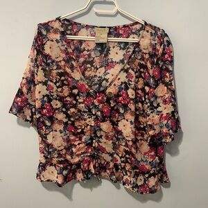 Guilty large flowered blouse
